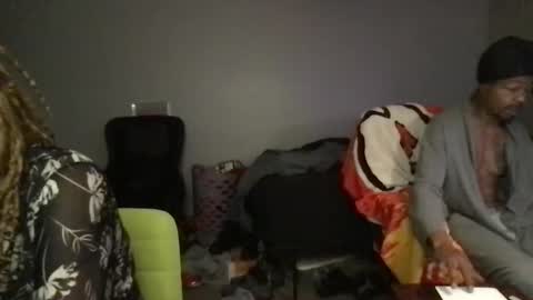 Snapshot of skarfos_babes chatting on 12-03-24, 02:27 skarfos_babes online show from 12-03-24, 02:27