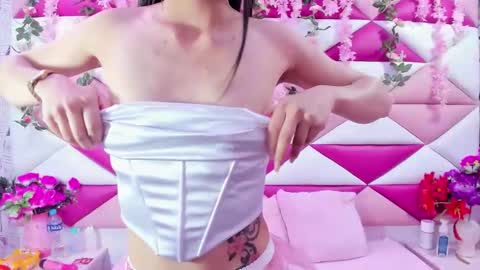 Snapshot of skarlet_skye chatting on 03-21-26, 07:39 Skarlet online show from 03-21-26, 07:39