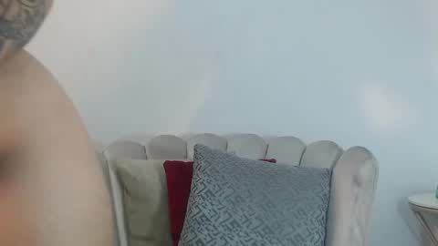 Skarleth villa online show from 12-25-24, 06:09