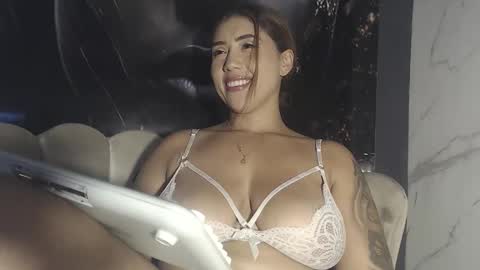 Skarleth villa online show from 03-10-26, 01:54