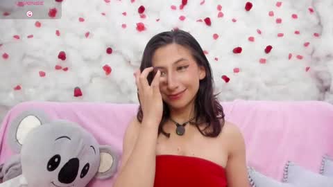 Snapshot of skarletjhonson_ chatting on 05-12-26, 05:37 Skarlet online show from 05-12-26, 05:37