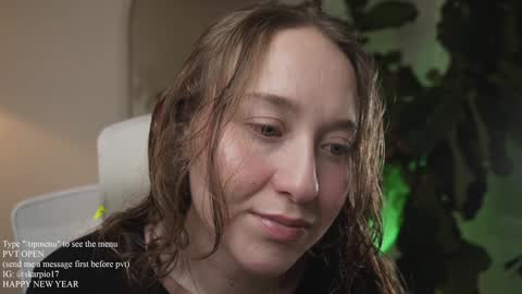 Im Scarlett  ONLINE  5pm-10pm NYC time  online show from 01-03-25, 09:26