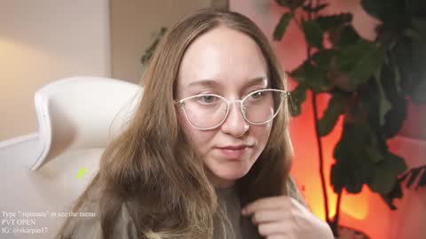 Im Scarlett  ONLINE  5pm-10pm NYC time  online show from 01-26-25, 10:02