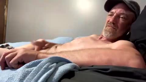 Snapshot of skeeter4fun73 chatting on 07-03-26, 01:45 skeeter4fun73 online show from 07-03-26, 01:45