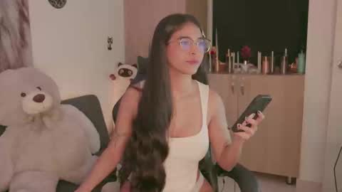 Snapshot of skeeter_cb chatting on 02-11-26, 04:56 Skeete CHRISTMAS SHOW THIS DECEMBER 24 CHECK OUT MY AMAZON LIST AND MAKE ME HAPPY online show from 02-11-26, 04:56