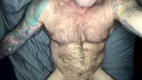 Snapshot of skimaskedbeef chatting on 05-17-26, 09:38 BEEF online show from 05-17-26, 09:38