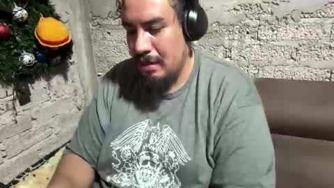 Elias online show from 05-16-26, 01:02