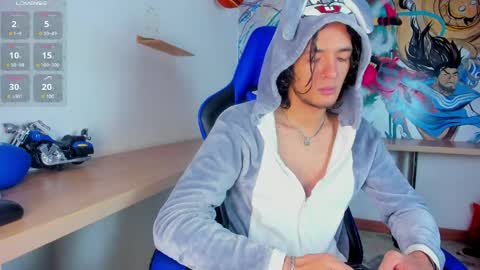 Snapshot of skinny_mac_ chatting on 05-08-26, 04:56 Mac online show from 05-08-26, 04:56