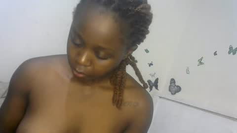 Munah online show from 07-19-26, 02:21