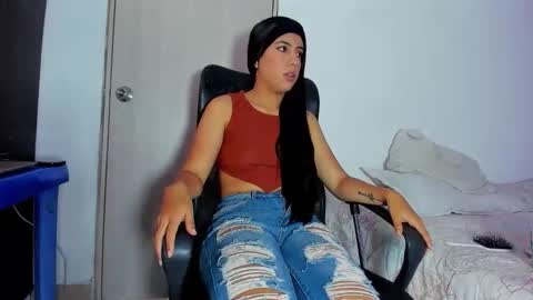 Snapshot of skinnyanai chatting on 12-05-25, 04:25 anai online show from 12-05-25, 04:25