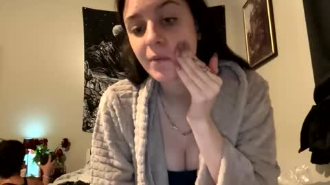 skinnyangel21 online show from 12-04-25, 12:20