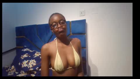 Snapshot of skinnyasssexyboobs chatting on 11-10-25, 04:39 skinnyasssexyboobs online show from 11-10-25, 04:39