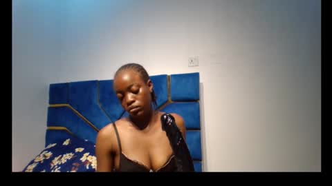 skinnyasssexyboobs online show from 12-18-25, 09:21