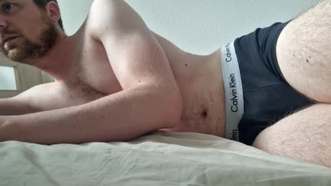 Snapshot of skinnyb24 chatting on 05-31-26, 12:34 skinnyb24 online show from 05-31-26, 12:34