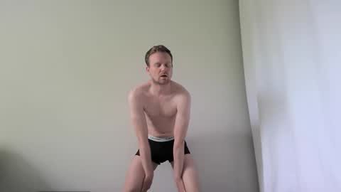 Snapshot of skinnyb24 chatting on 06-06-26, 10:31 skinnyb24 online show from 06-06-26, 10:31
