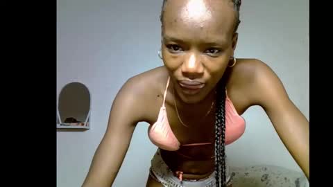 Linda independent model online show from 01-11-26, 09:42