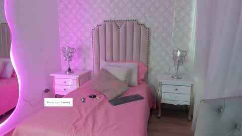 Snapshot of skinnygirl_28 chatting on 02-18-26, 06:48 SkinnyGirl online show from 02-18-26, 06:48