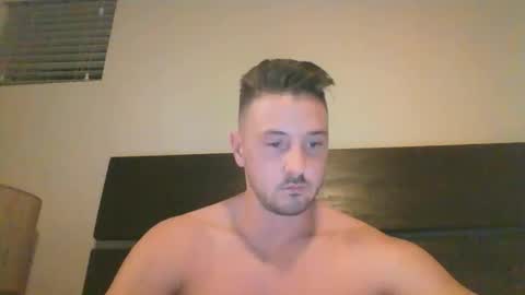 Snapshot of skinnyguylongdick1 chatting on 10-18-25, 01:52 skinnyguylongdick1 online show from 10-18-25, 01:52