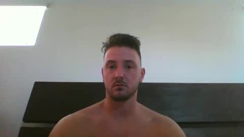 Snapshot of skinnyguylongdick1 chatting on 10-19-25, 08:42 skinnyguylongdick1 online show from 10-19-25, 08:42