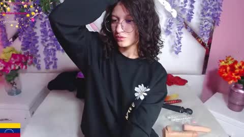  SKINNYHORNY   online show from 12-28-24, 05:55