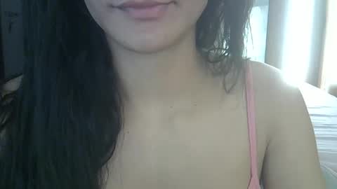 Snapshot of skinnykittencam chatting on 04-10-26, 02:17 skinnykittencam online show from 04-10-26, 02:17