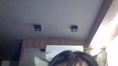 Snapshot of skinnykittencam chatting on 04-12-26, 04:34 skinnykittencam online show from 04-12-26, 04:34