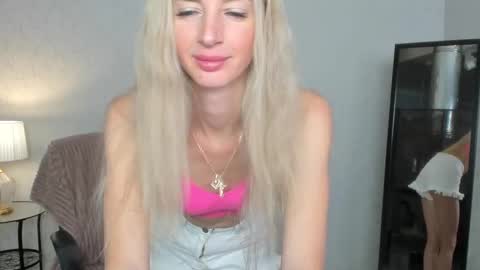 Skinnyladyy online show from 03-10-25, 02:17