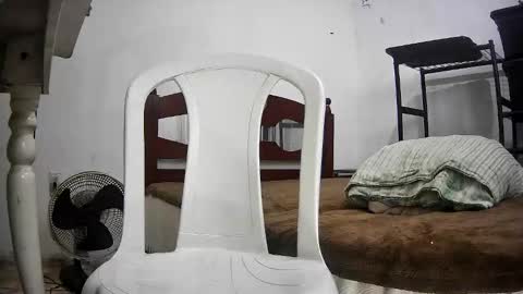 Skinny Latin Man online show from 10-31-25, 11:00