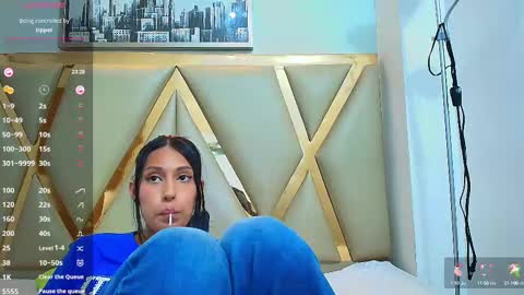 Snapshot of skinnyneighbour_ chatting on 03-01-25, 07:30 Karla online show from 03-01-25, 07:30