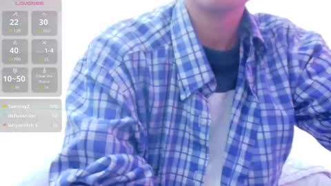 Snapshot of skinnyneighbour_ chatting on 11-28-25, 03:09 Karla online show from 11-28-25, 03:09