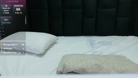 Snapshot of skinnyneighbour_ chatting on 12-05-25, 03:59 Karla online show from 12-05-25, 03:59