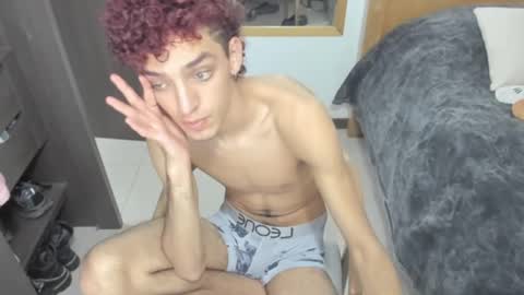 skinnypipe15 online show from 10-23-25, 11:57