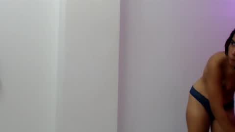 sofia online show from 10-24-25, 01:51