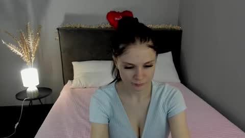 Snapshot of skinyjoy chatting on 02-21-26, 02:34 Joys online show from 02-21-26, 02:34