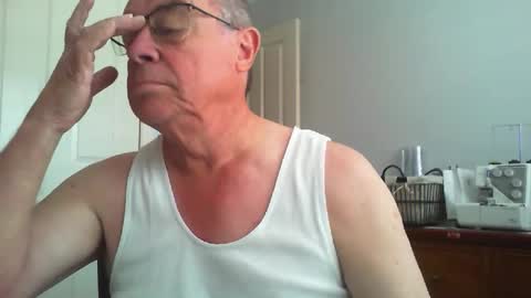 Snapshot of skipper1970 chatting on 01-18-26, 01:31 Skipper1970 online show from 01-18-26, 01:31