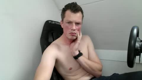 skippyhihi online show from 10-07-25, 01:52