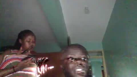Snapshot of skry21 chatting on 10-04-25, 07:01 Tylor Smart online show from 10-04-25, 07:01