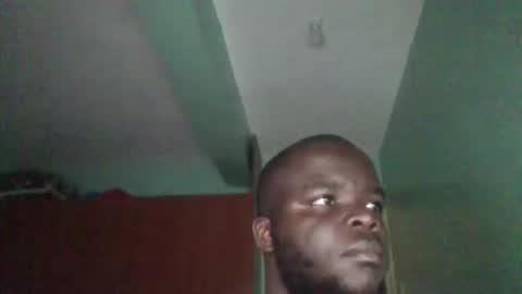 Snapshot of skry21 chatting on 10-12-25, 05:23 Tylor Smart online show from 10-12-25, 05:23