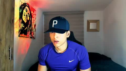 Snapshot of skull_prospect chatting on 01-08-25, 10:59 Liam Vokov online show from 01-08-25, 10:59