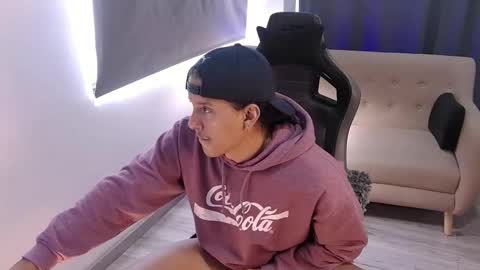 Liam Vokov online show from 03-25-26, 12:55