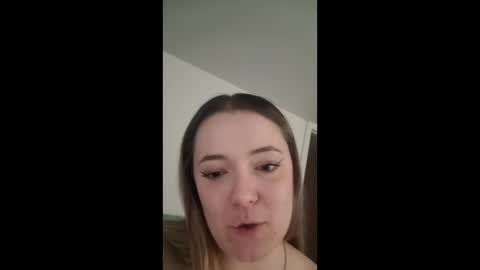 skullhead81 online show from 12-17-25, 05:57