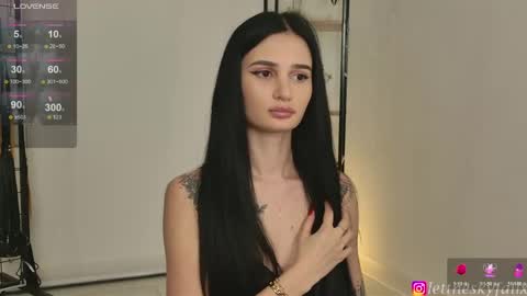Eliza online show from 05-17-26, 01:14