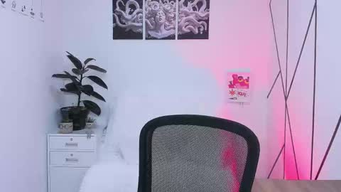 Daniel online show from 11-18-25, 03:12