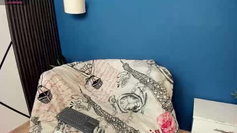 sky_rivers online show from 12-15-25, 12:26