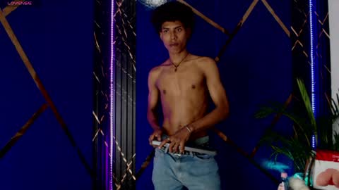 sky_walkerss online show from 03-29-26, 05:57