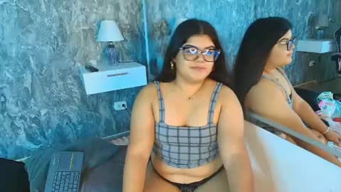 Snapshot of sky_white_ chatting on 07-18-26, 11:47 sky_white_ online show from 07-18-26, 11:47