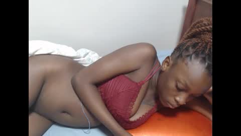 Snapshot of sky_zara chatting on 10-23-25, 10:14 waridi online show from 10-23-25, 10:14