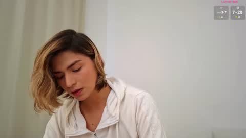 Snapshot of skyamber8v2 chatting on 06-19-26, 02:32 Vi online show from 06-19-26, 02:32