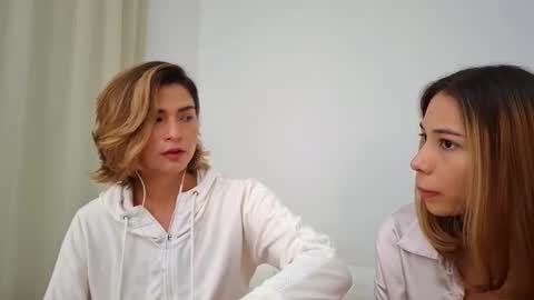 Snapshot of skyamber8v2 chatting on 06-28-26, 09:48 Vi online show from 06-28-26, 09:48