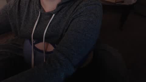 SKYLE   online show from 03-09-25, 01:35